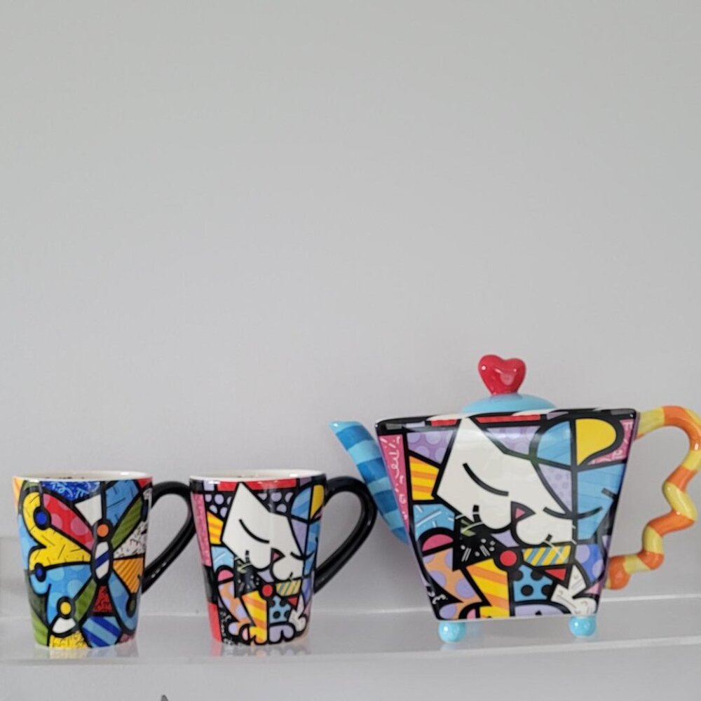 Romeo Britto Cat Teapot & Mugs